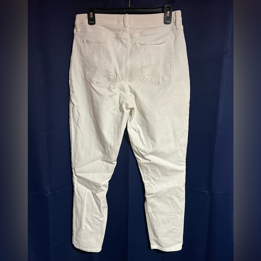Abercrombie & Fitch White High Rise Jeans - Picture 4 of 4